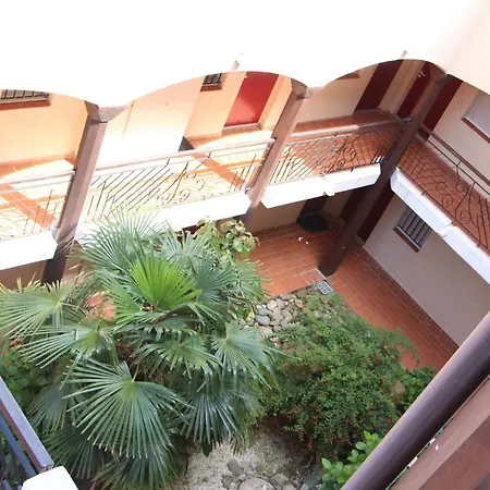 De La Couleur Aux Marquises Apartman *